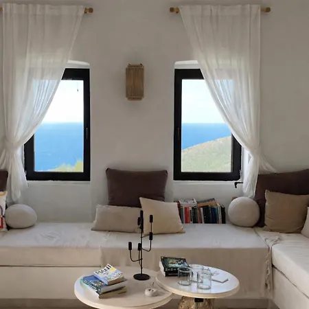 Agria Xvii Mani Stone Tower Villa *
