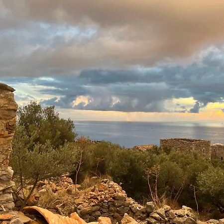 Agria Xvii Mani Stone Tower Kotrafion