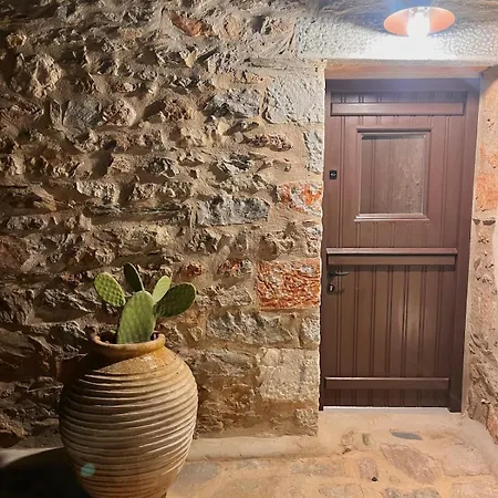 Agria Xvii Mani Stone Tower * Kotrafion