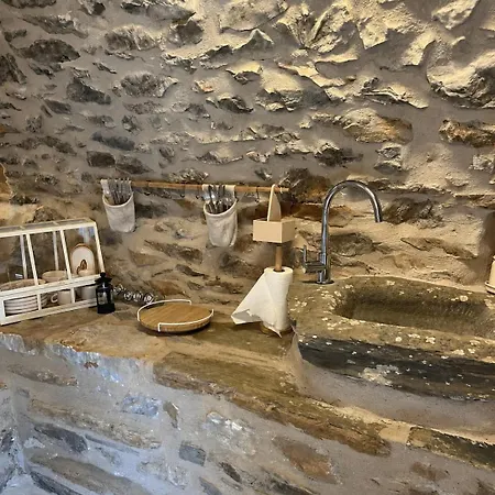 Agria Xvii Mani Stone Tower Villa *